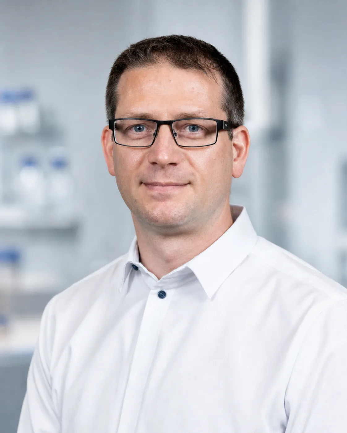 Dr Sokratis
